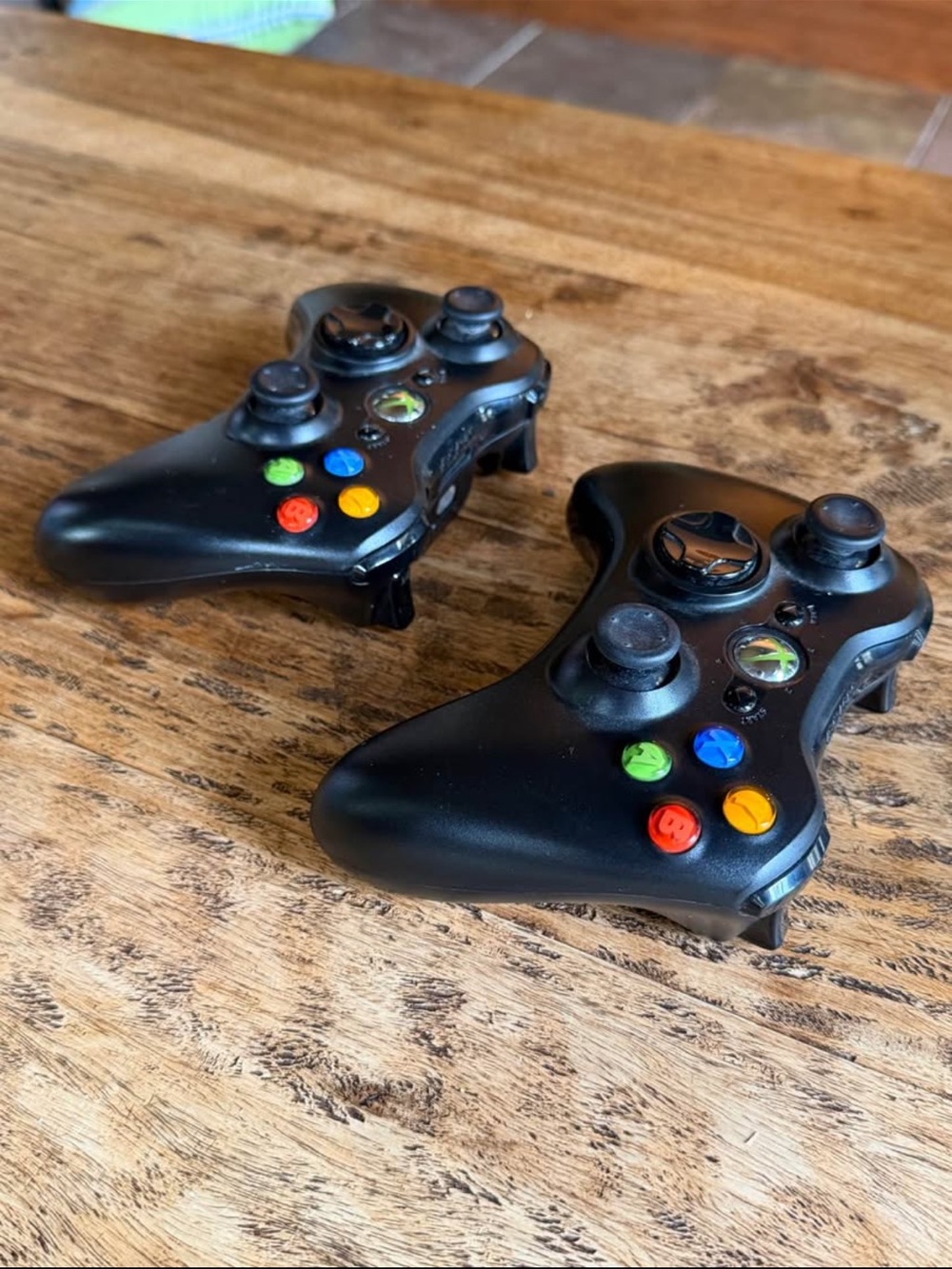2 Xbox 360 Controller - Picture 3 of 4